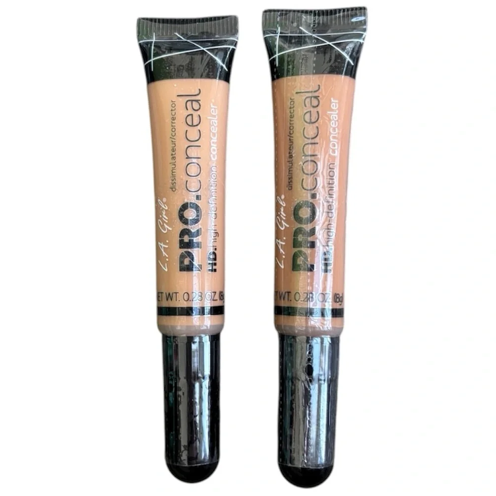 LA Girl smoothing coverage